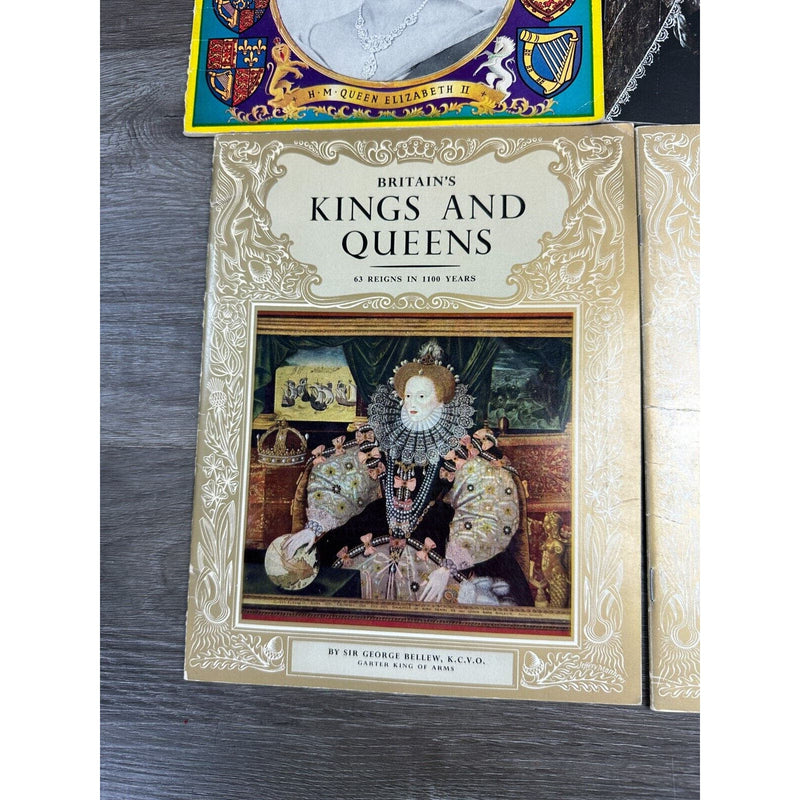 Lot of 4 The King Queens and Shakespeare Paberback Book Lot