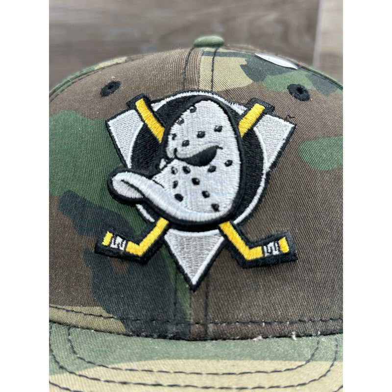 Vintage Mighty Ducks NHL Camo 20th 2013 Anniversary New Era 7 3/8 Fitted Hat