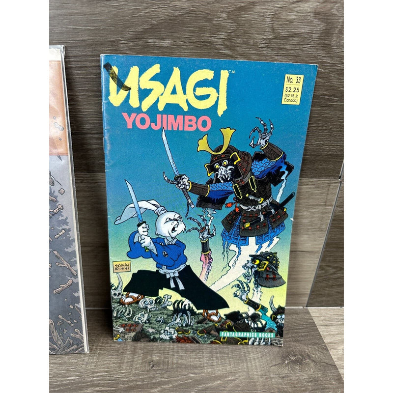 Lot of 2 Usagi Yojimbo Issues